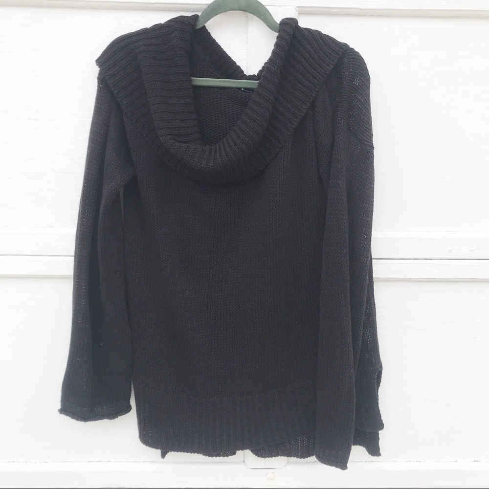 Modern Designer Off-the-Shoulder Hi-Lo Sweater